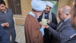 بازدید حجت‌الاسلام ذوالنوری از اداره ثبت احوال قم به مناسبت روز ملی ثبت احوال